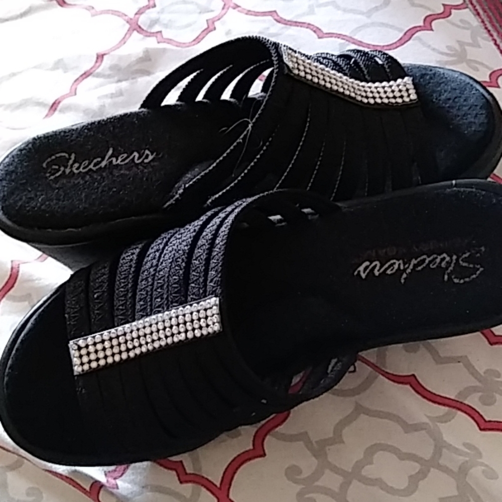 Shoes - Picture 3 of 4